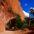 Arche Navajo avec un ciel azur